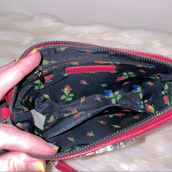 Betsy Johnson Mini Crossbody SO CUTE 🥰 - Picture 3 of 7